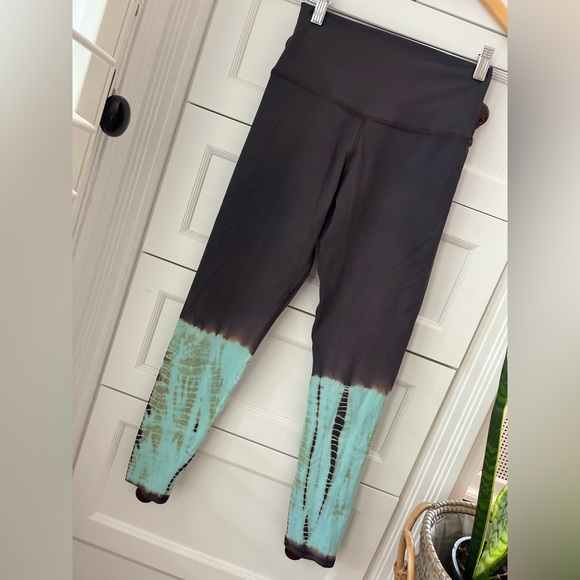 Electric & Rose Athletic - Picture 2 of 7